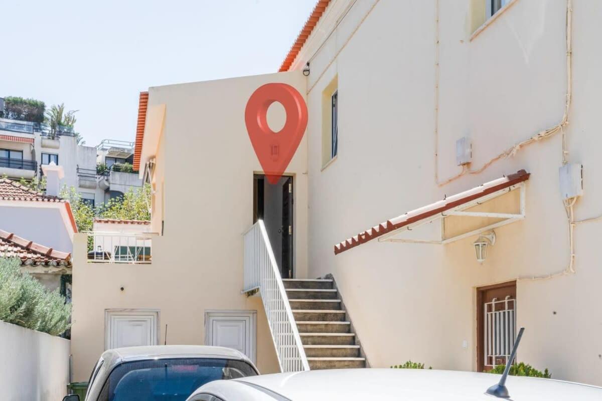 Cozy Coastal Getaway 3Br Apartment In Estoril Kültér fotó